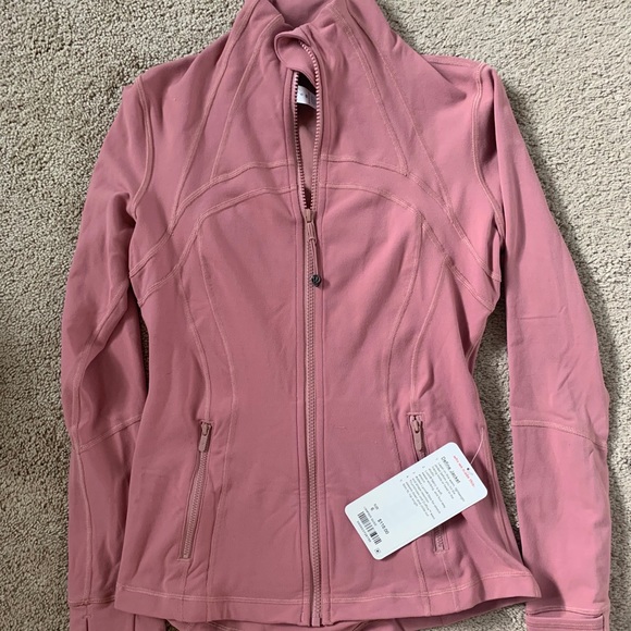 BNWT lululemon define jacket- size 6 - Picture 2 of 3
